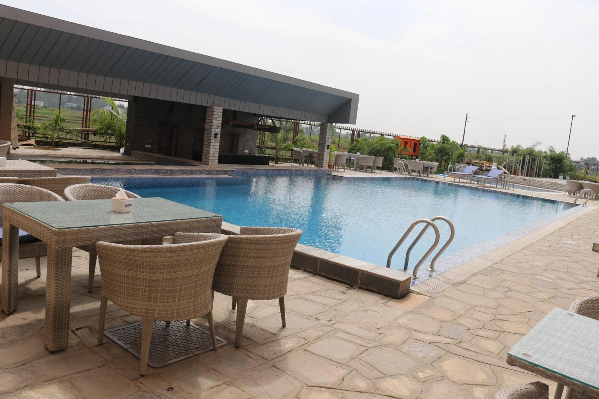 Galaxy Garden Resort Bharatpur  Esterno foto