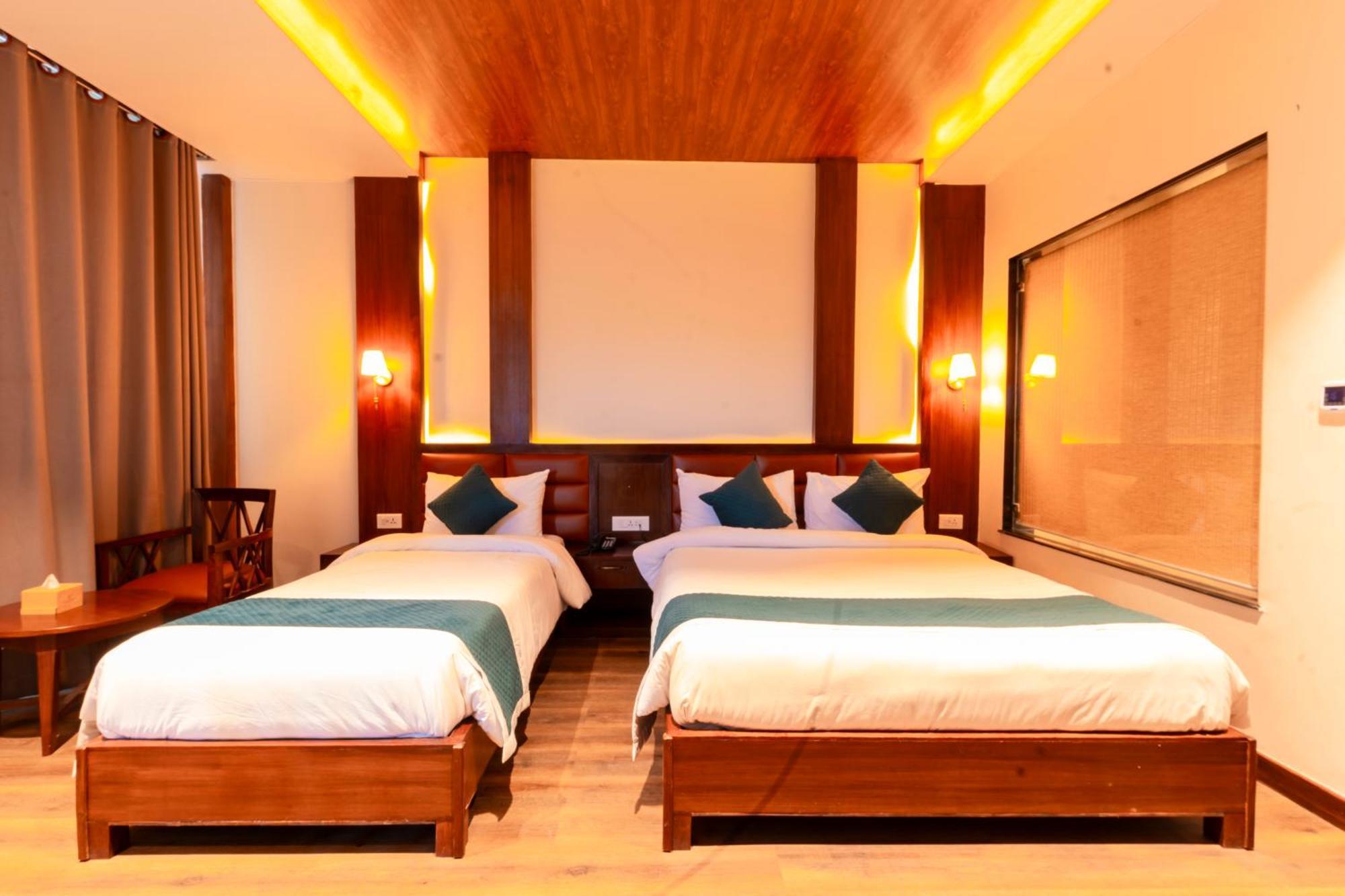 Galaxy Garden Resort Bharatpur  Esterno foto