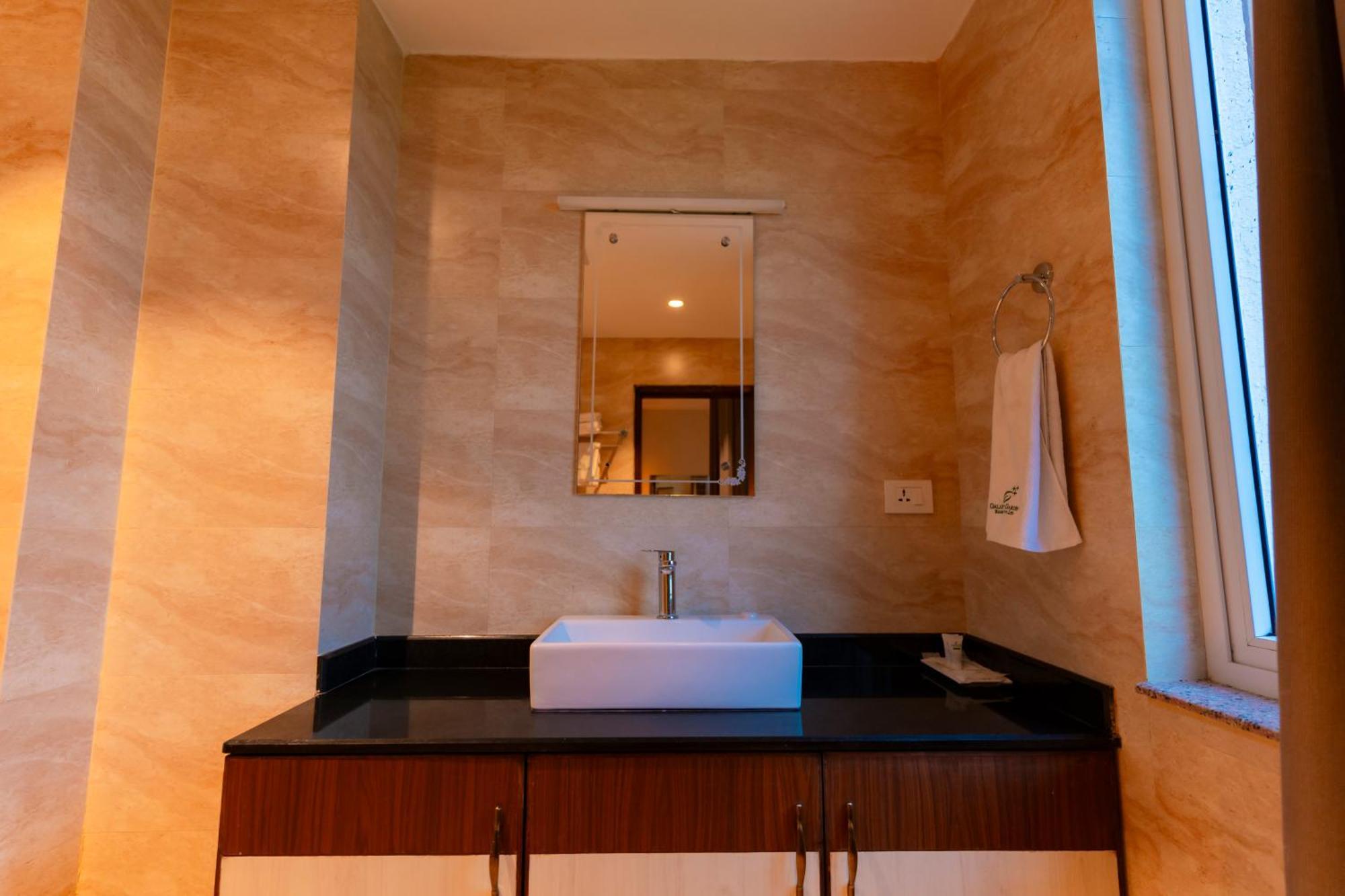 Galaxy Garden Resort Bharatpur  Esterno foto